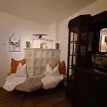 Huber Apartment *