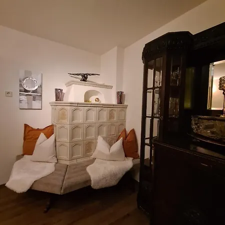 Huber Apartment *